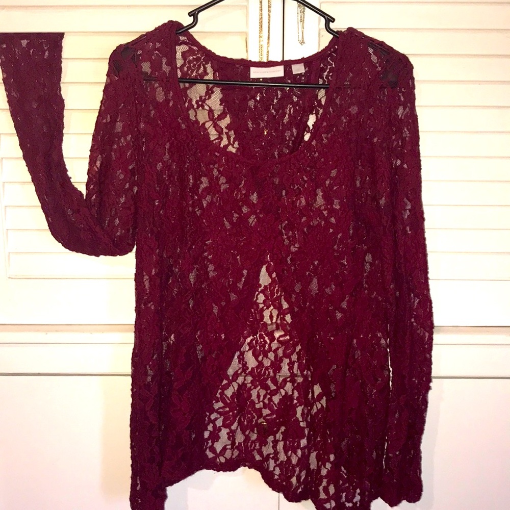Sheer Lace Open-back Long-sleeve